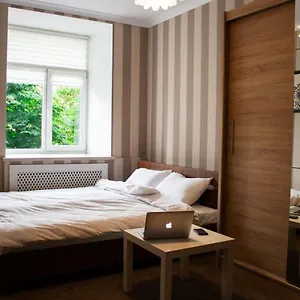 Charming Center Flat L Self Check-in Киев